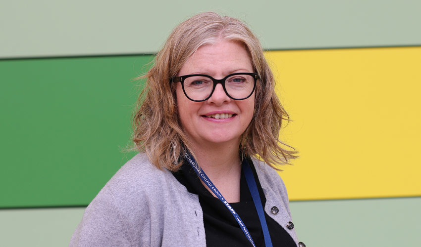 helen smurthwaite