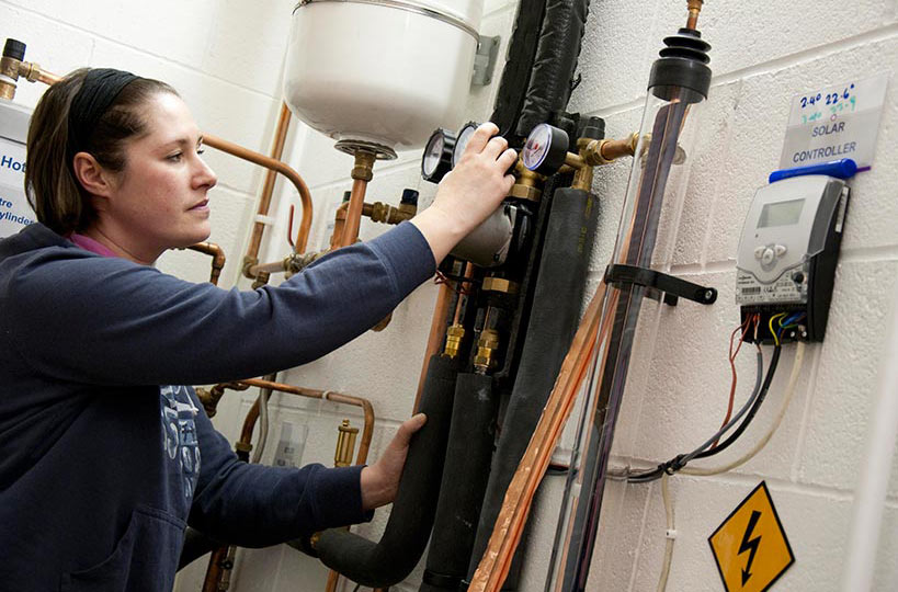 Plumbing students get to grips with industry-standard equipment to make sure they’re ready for the working world once qualified.