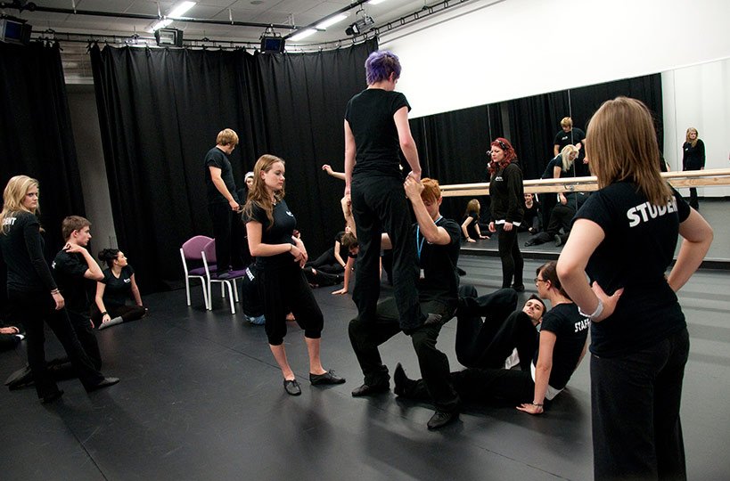 The dance studios include full-length mirrors and a ballet bar, and are suitable for dance, drama and keep-fit activities.