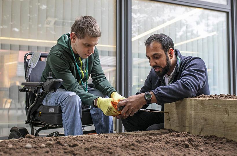 A national social enterprise has enabled students to build their own garden which will be equipped for both disabled and able-bodied learners to grow their own fruit, vegetables, flowers and herbs.