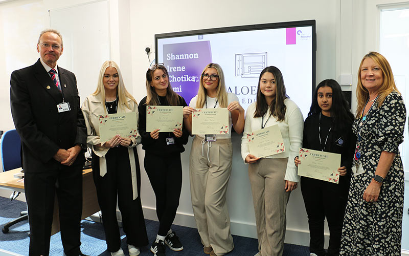 Aloette brought their fashion and shopping service to the business table