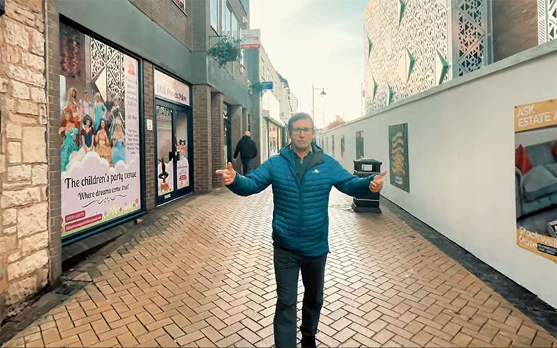 Mansfield Mayor Andy Abrahams in Mansfields town centre