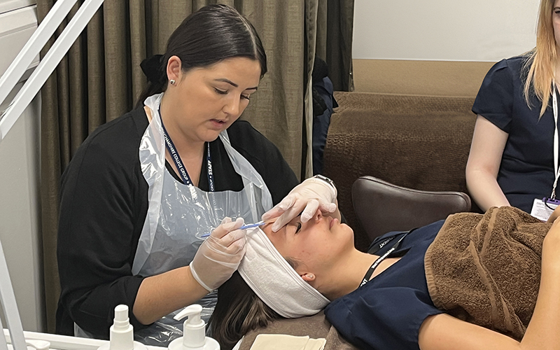 A great treatment to master the art of dermaplaning