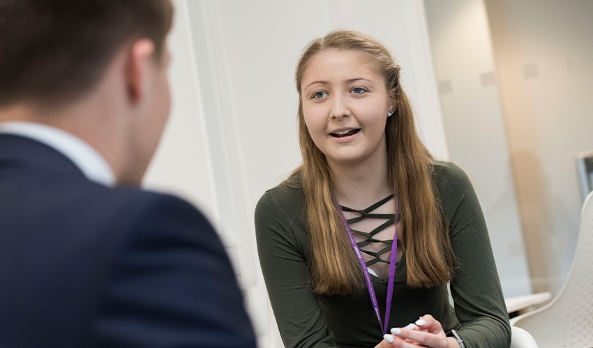 Provide fellow classmates with feedback and questions on their pitches.