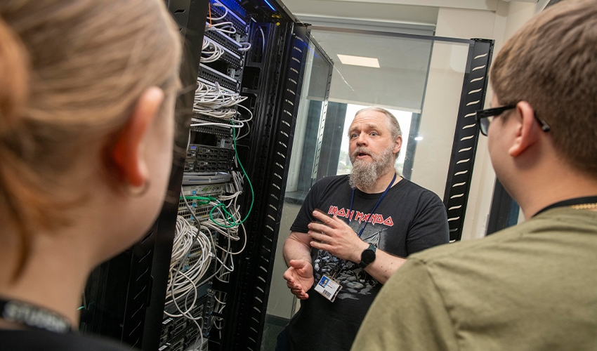 Expert tutors will provide you with all the knowledge you need to enter industry.